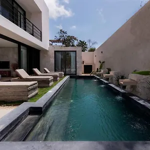 Casa Aguacate Tulum